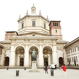 prestige-boutique-homes-colonne-di-san-lorenzo.italymilanhotels.net/